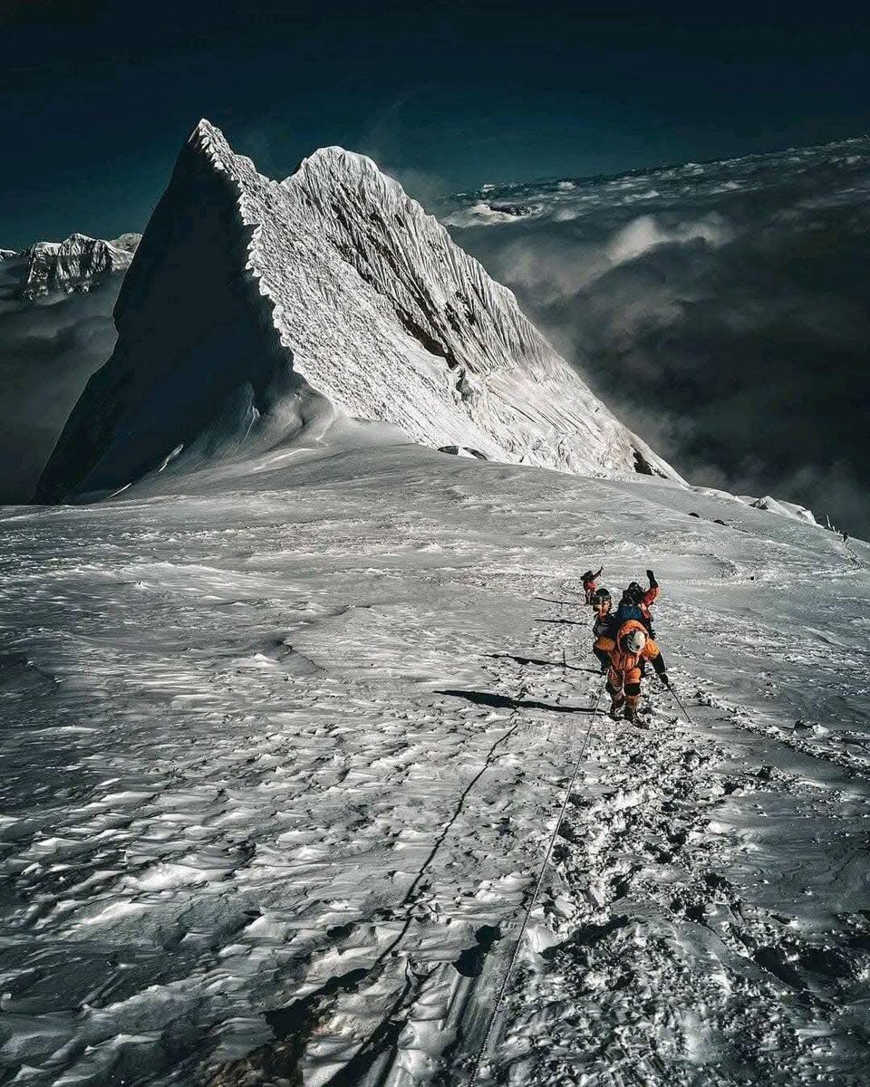 nepalplanettrek's tweet photo. Pushing to the summit of Manaslu(8163m)
.
.
.
πΈ @Jackbreed
#everyonehighlights #foryouγ· #nepalplanettreks #manaslucircuit #manasluexpedition #manasluregion #manaslusummit #nepalexpedition #climbing #himalayas
https//www.nepalguideinfo.com https://t.co/8WWc7DLlPL