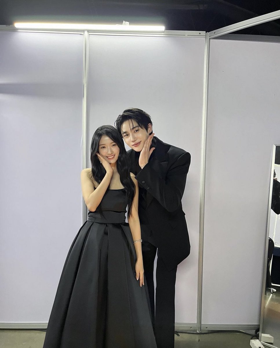 _meongwoo's tweet photo. 솔선재 영원하자…🧎🏻‍♂️ https://t.co/eCSB9yx2jD