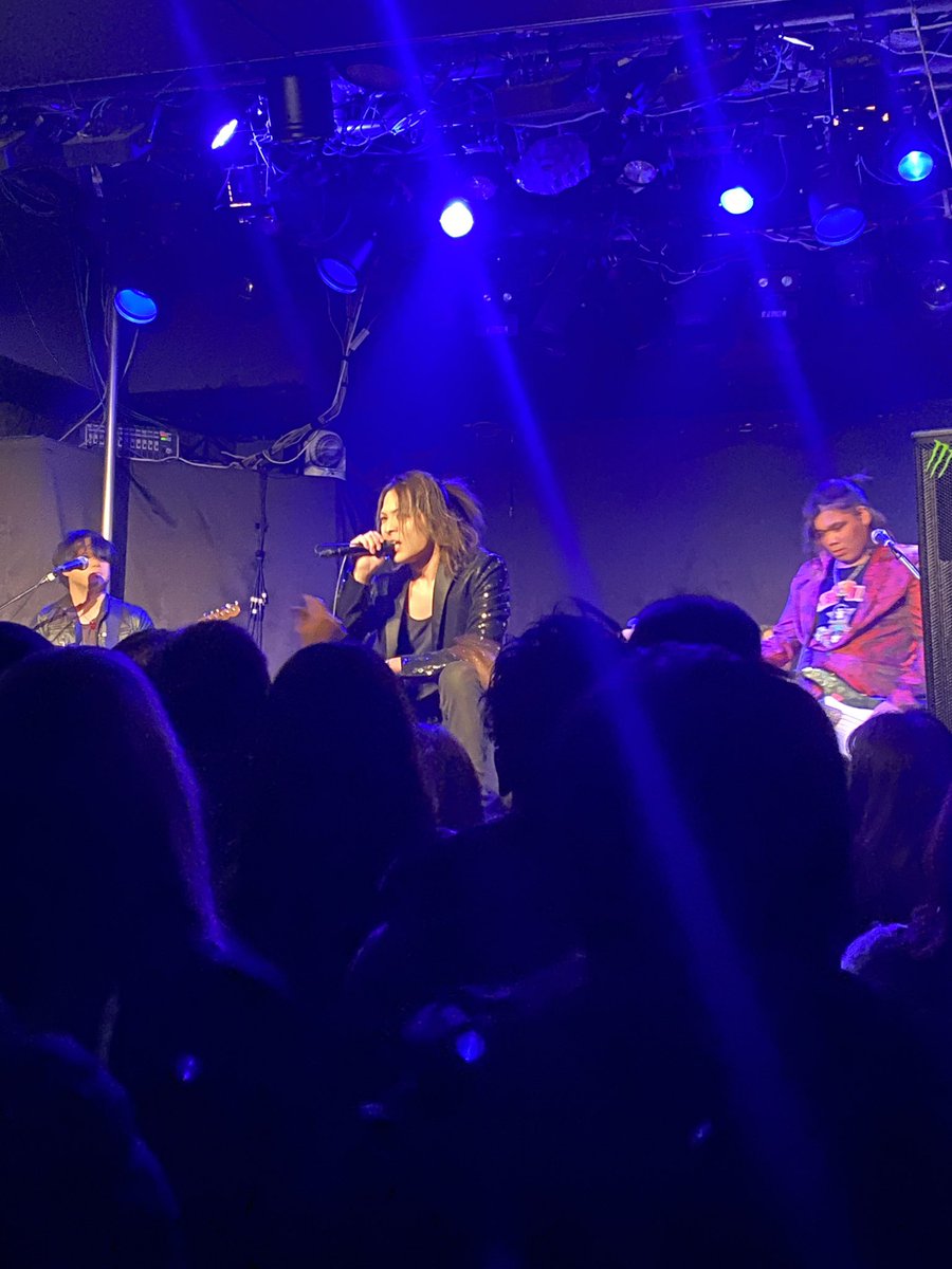 sugar_build26's tweet photo. 最高のライブだった☺️

バスドラが腹に響く感じ
鼓膜がボンボンする感じ

懐かしくて心地良かった🥹 https://t.co/Sgt80sqeAE