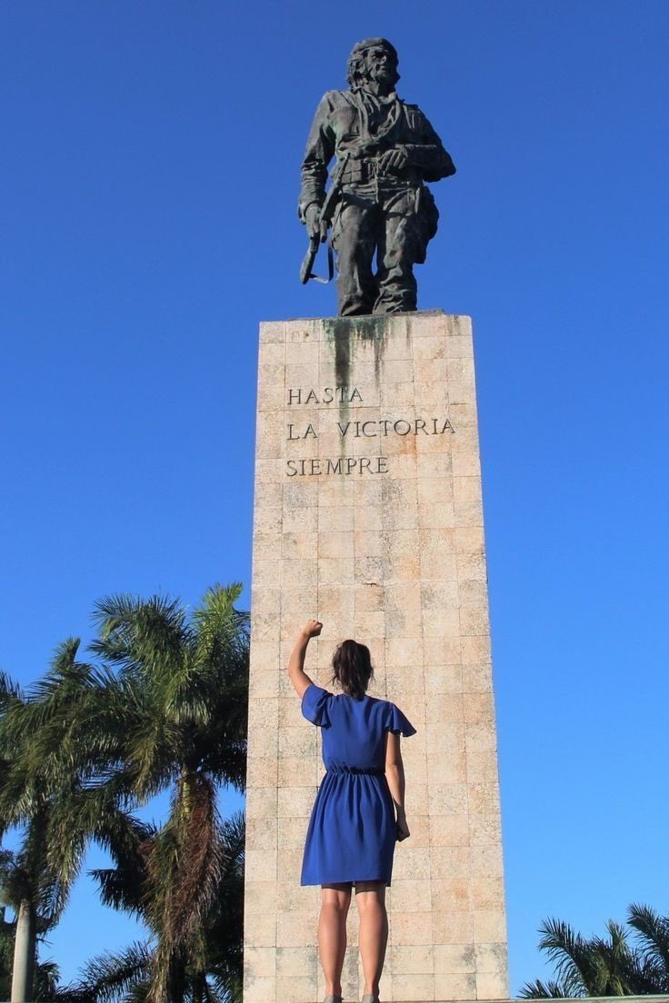 El 28 de diciembre del 1988 fue Inaugurado el Complejo Escultórico "Ernesto Che Guevara" en Santa Clara (Cuba)