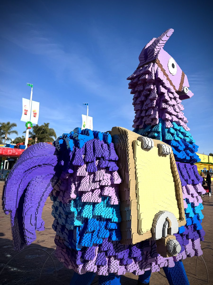 NeedMoBricks's tweet photo. Huge LEGO Fortnite Loot Llama on display at the entrance of LEGOLAND California.
#NeedBricks #LEGO #LootLlama #Fortnite #LEGOLANDCalifornia #LEGOLAND #AFOL https://t.co/4o212BG6IO