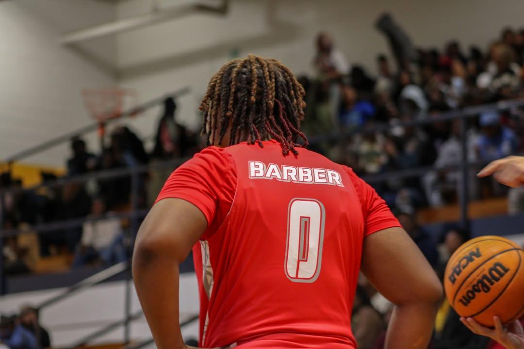 LondonR_Barber's tweet photo. Been quiet because I've been grindin. Roanoke Chowan News Herald Holiday Classic Championship loading βΌοΈ
@GatesHighWBB
#willingtowork
#gobarons https://t.co/I07U0a6eI4