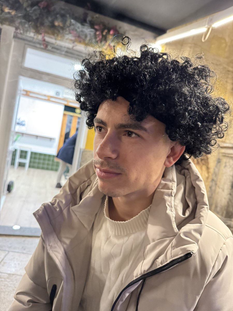 Muy buenas.
Os presento mi nueva profesión, doctor capilar. 
Mi primer paciente mi querido <a href="/Educarriel11/">Eduardo</a> 
Implante reciente
Os dejo foto del antes y el después