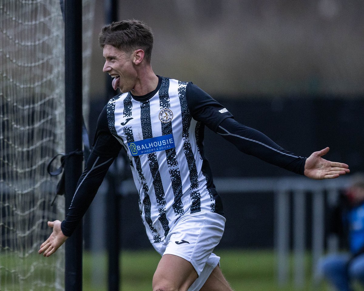 Mark Smith <a href="/JeanfieldSFC/">Jeanfield Swifts FC</a> celebrates his second against <a href="/LuncartyFC/">Luncarty F.C</a>  photo copyright Richard Wilkins