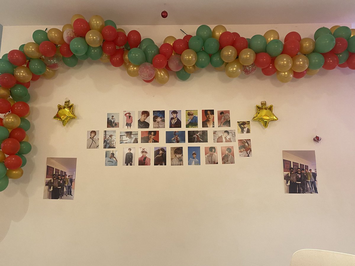 A.C.E in Paris 🥖💌 tweet media