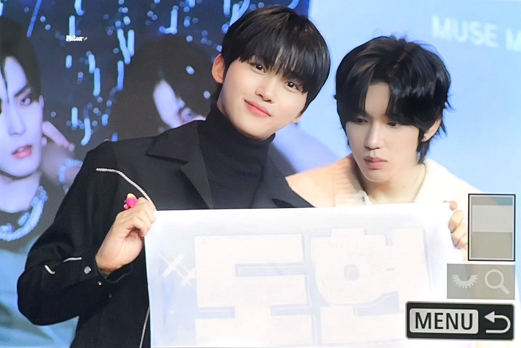 Meteor_1023's tweet photo. 241228 ✰
#도현 #DoHyun #루네이트 #LUN8 https://t.co/YvkmrN5S3F
