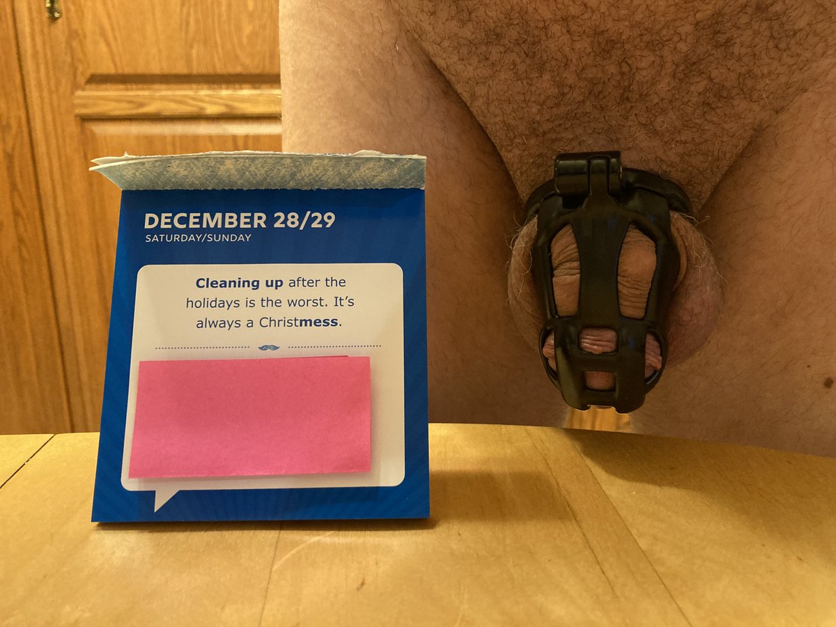 NudeCanadianBoy's tweet photo. December 28 Dad Joke #CageCheck #Chastity #GayChastity #MaleChastity #SelfLocked #TeamLocked https://t.co/cP32uYBIrY