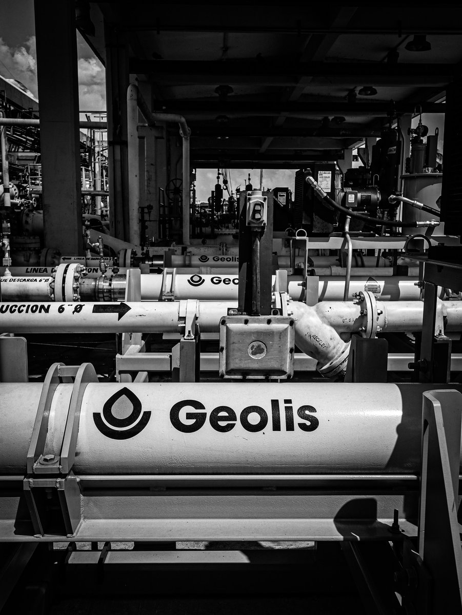 GeolisMx's tweet photo. En Geolis, somos una empresa petrolera mexicana dedicada a aumentar la producción de petróleo con sistemas artificiales, contribuyendo a la energía de México.

#Geolis #TalentoGeolis #Empresamexicana #Offshore https://t.co/bMi3yoMfwR