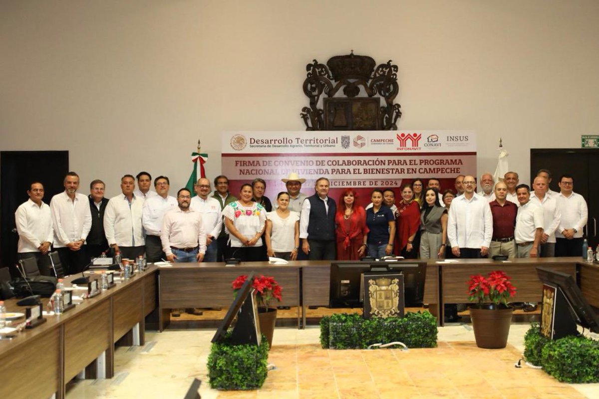 En seguimiento a la reunión de trabajo que tuvimos con la gobernadora <a href="/LaydaSansores/">Layda Sansores</a> el pasado 14 de noviembre, ayer firmamos el convenio de colaboración con el gobierno de Campeche, <a href="/SEDATU_mx/">SEDATU México</a>, <a href="/Conavi_mx/">Conavi</a> y municipios del estado, para la implementación del programa
