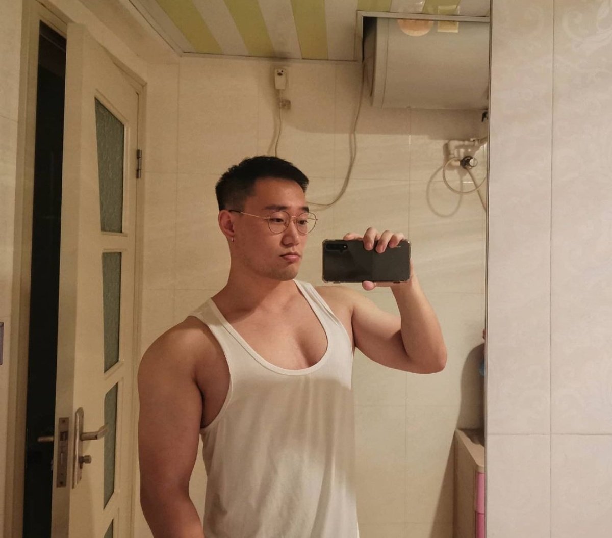 到底要怎样做才能让自己开心起来😶😶😶