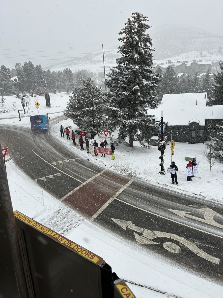 stef_journalism's tweet photo. A few 100 members of the Park City Ski Patrol descended on the base of Canyon Village in Park City, Utah, protesting wages among several other contract terms. This strike comes after Vail Resorts company, which owns Park City, refused to give a “counteroffer.” 
#parkcity #vail https://t.co/gLLdGB2RqP