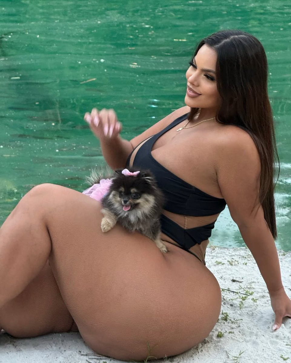 beetoone's tweet photo. Que buen 🍑 con un pedo pum te manda a la luna!! Pero que rico seria!! Ufff 🔥🍑
Ella es Gracie Bon
#SabadoDeMorboYProvocación #SabadoEnX #BuenosDiasATodos #culonasincreíbles https://t.co/jh6FebkFXi