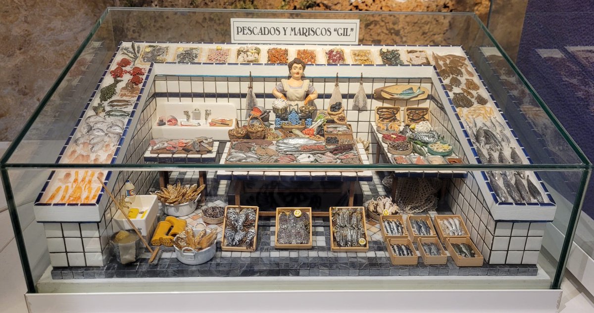 DailyPicTheme2's tweet image. Sunday, 29th December

Today&apos;s Daily Picture Theme is &apos;Balance&apos;

RT or reply with your own photo

Tomorrow&apos;s theme will be &apos;Colourful&apos;

#DailyPictureTheme 

Possibly the world&apos;s smallest #balance scales, Dolls House museum, Guadalest