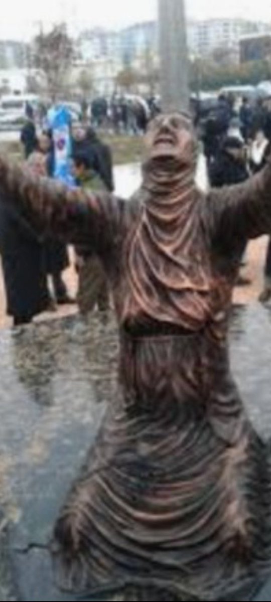 enveray73953497's tweet image. Unutmadık unutmayacağız 
#RoboskiKatliamınıUnutma