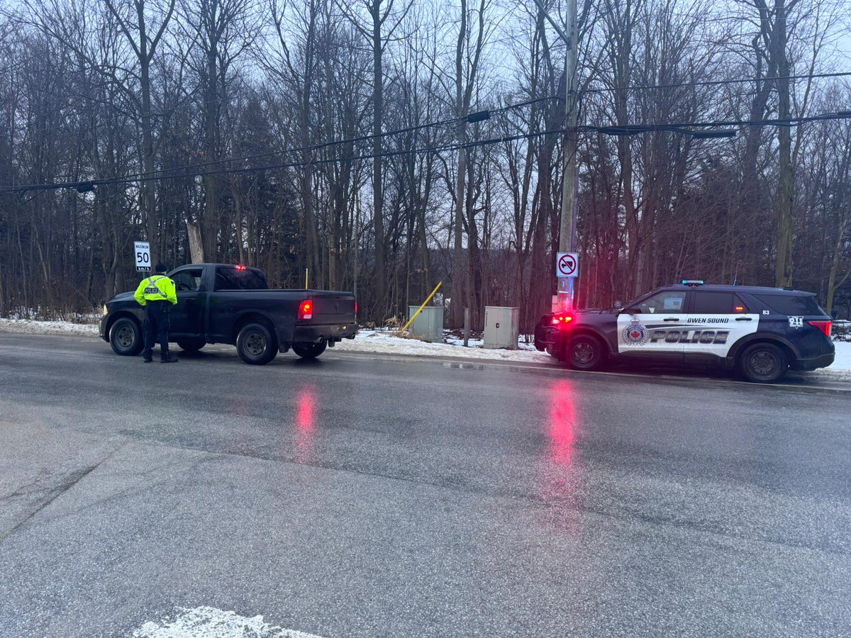 OwenSoundPolice's tweet photo. Early morning R.I.D.E. program. Over indulgeance of alcohol or drugs throughout the evening & into the morning can cause a person to fail road side tests, even after sleep & coffee. Intoxicated persons behind the wheel of a motorized vehicle puts others at risk. #ArriveHomeSafe https://t.co/CCC5aZyOub