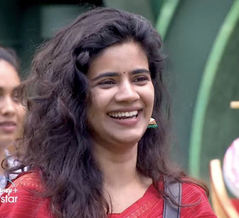 Who’ll be the title winner of BB8?

#Muthukumaran :- Like♥️
#Soundariya :- Retweet 🔁

#BiggBoss8Tamil #biggbosstamil #BiggBossSeason8Tamil #biggbosstamil8