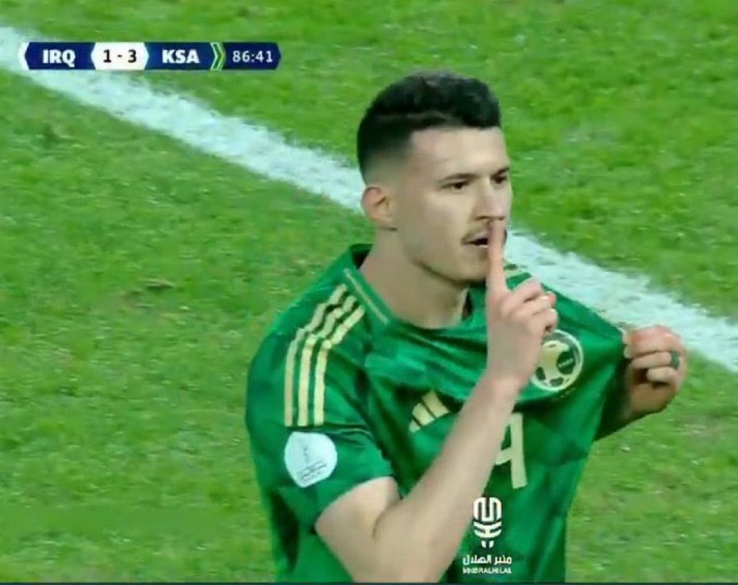 مو بس في الكورة
في اي شيء ممكن يخطر على بالك

احذر احذر احذر وانتبه تستفز السعوديين 
مرة ثانية اكررها لك احذر احذر احذر و انتبه

💚 🇸🇦