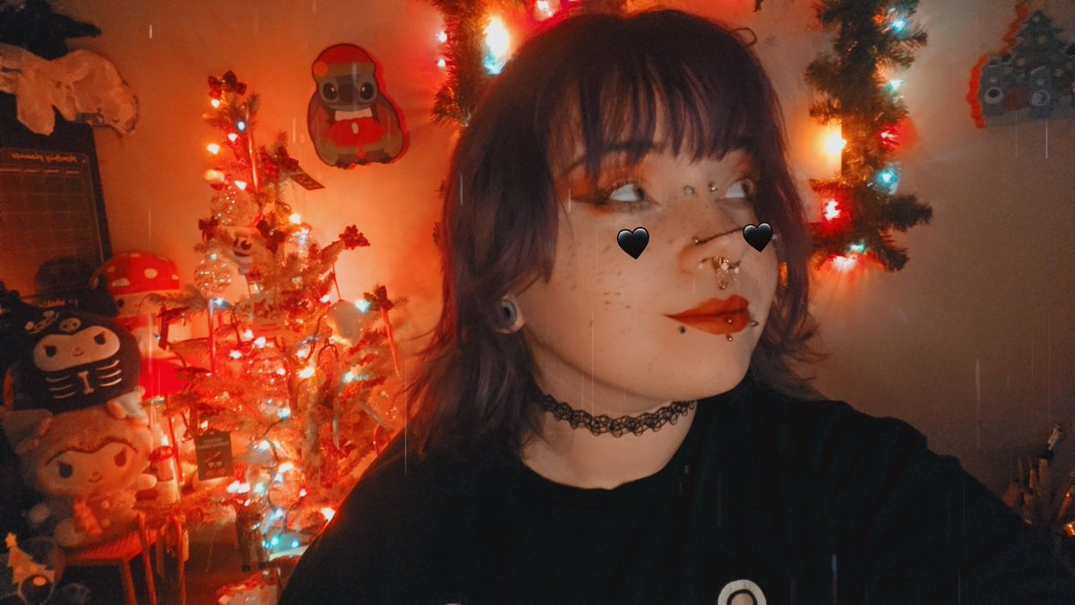 SeasonalSpells's tweet photo. Doing my first playthrough of Silent Hill 2 on TikTok at 12pm EST! Come swing by and say hi :)

https://t.co/b1ORhTDbUP

#SmallStreamersConnect #SupportSmallStreamers #tiktokstreamer #SilentHill2Remake #SILENTHILL https://t.co/zTtH73AABP