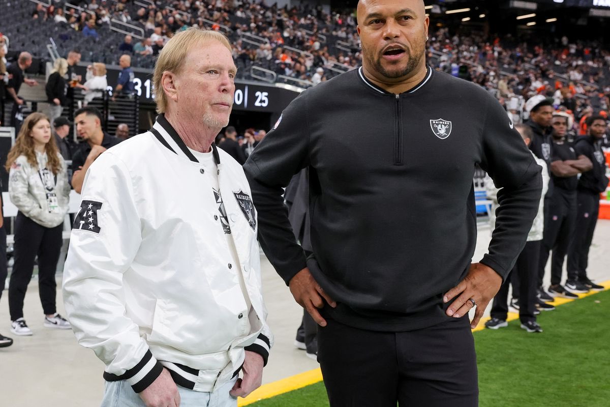 nflrums's tweet photo. #Raiders are expected to part ways with Antonio Pierce at end of the season https://t.co/BcPTuXqNtR