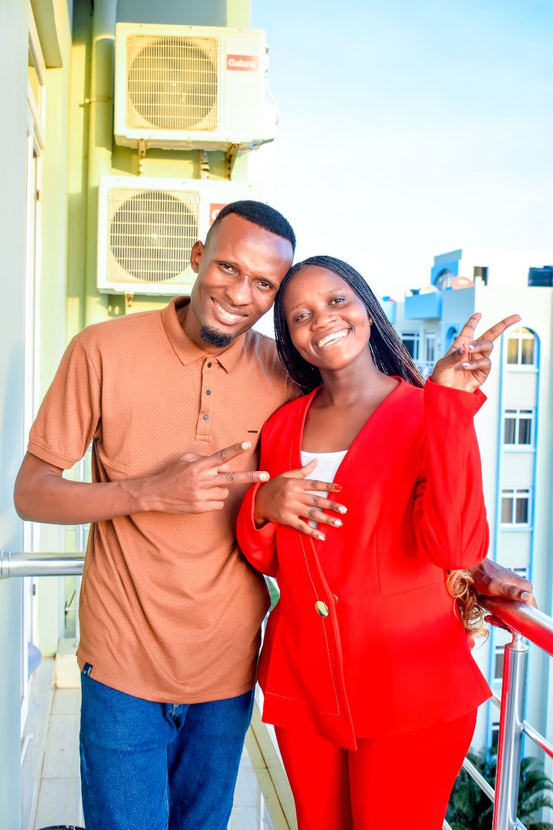 JoelbertShamte's tweet photo. What assumed to be the lost years, were the beautiful times for life lessons. As 2024 reach its edge, am thankful to co-workers from @cyd_zanzibar but then my beautiful family for ensuring strong ties till this time. Am proud to my beautiful Sister for her accomplishments as well https://t.co/0daexYg0Pn
