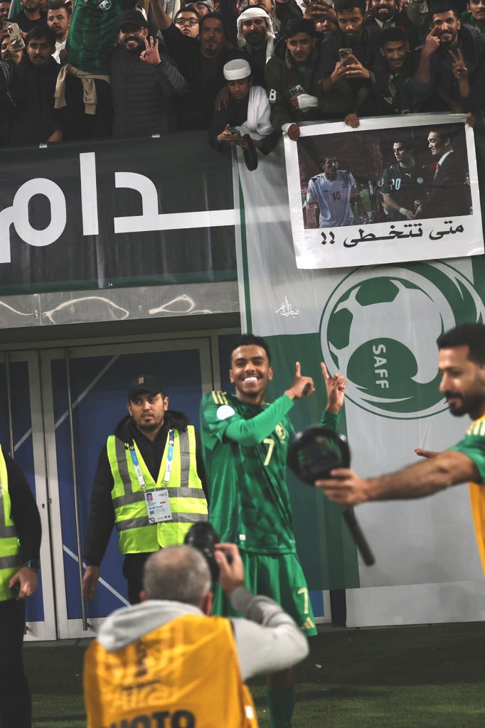 MnbrAlhilal's tweet photo. 🚨🚨🚨🚨🚨🚨🚨🚨🚨🚨

مصعب الجوير مع متى تتخطى 😂😂😂😂😂😂

@m_alnamr https://t.co/YMYnFCTRBJ