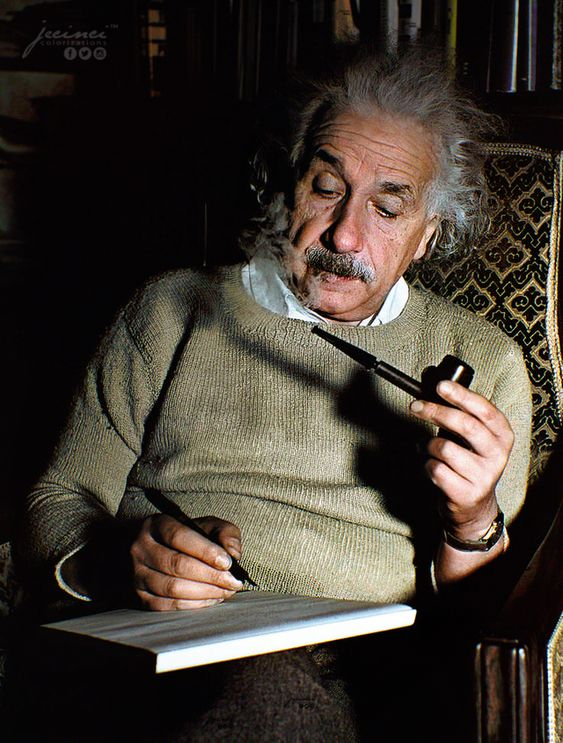 Albert Einstein dijo una vez...

“La gente débil se venga, la gente fuerte perdona, la gente inteligente ignora”

Aquí hay 9 cosas que aprendí de él: