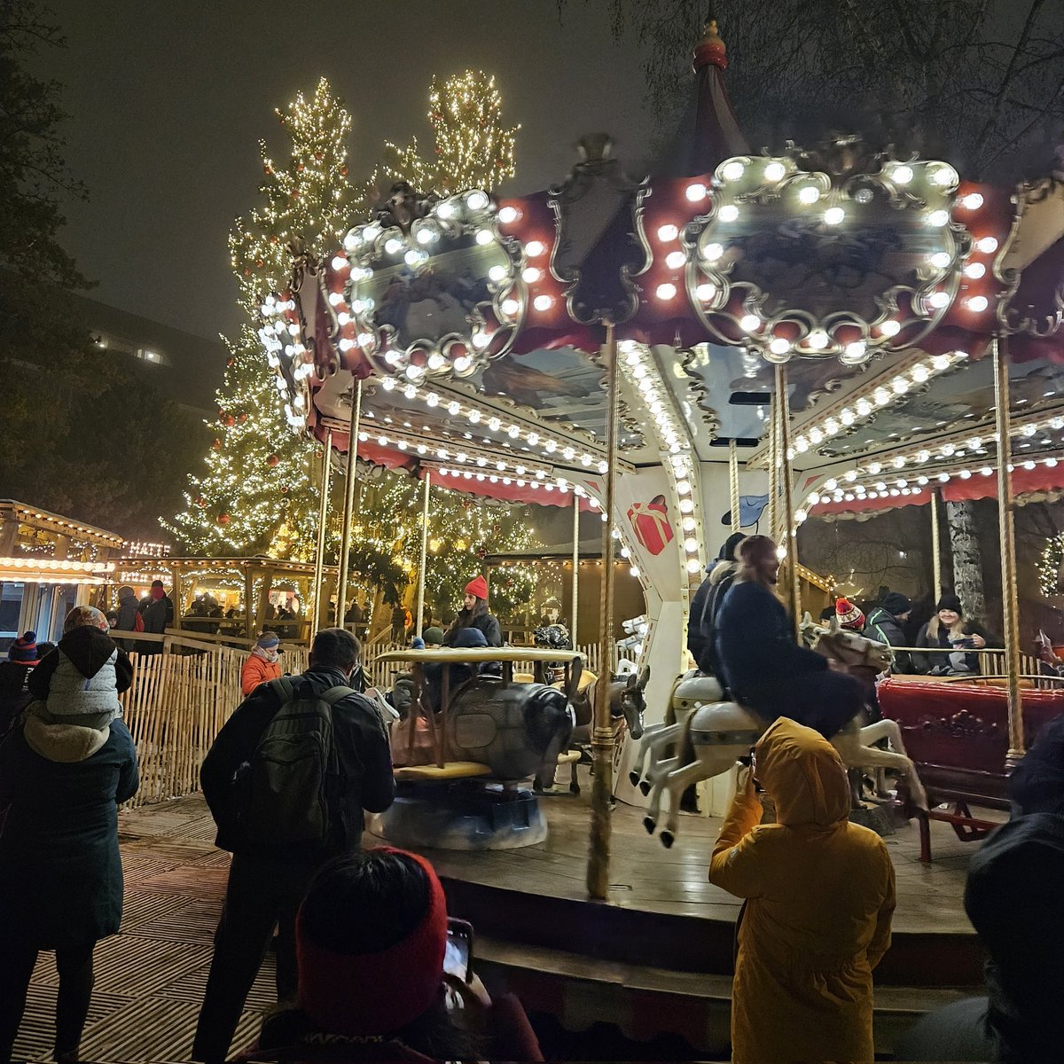 Letzter Tag Sternenmarkt - einfach wunderschön, wie jedes Jahr. ♥️
