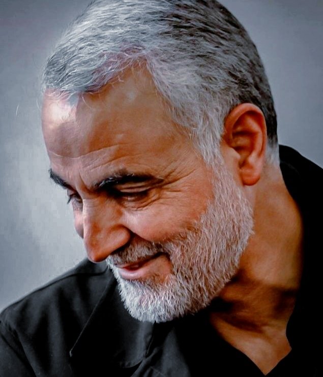 حضرت‌آقا :
حاج قاسم از آنهایی است که شفاعت میکند...