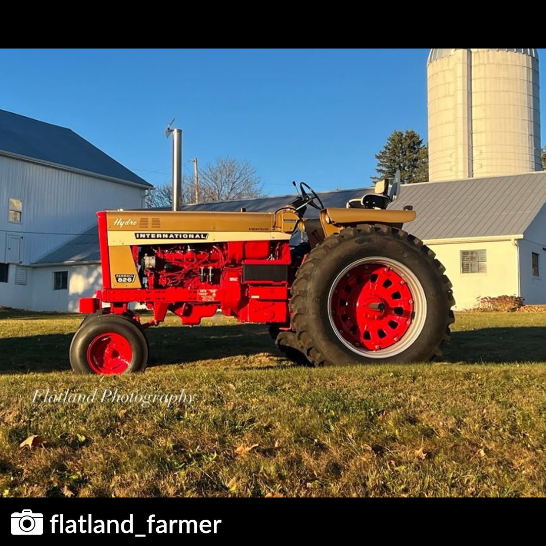 KandMMfg's tweet photo. 🚜✨️ #RedTractorSaturday - This classic red beauty is shining bright in the winter sun! How’s the season treating your equipment?

📷 IG @flatland_farmer - Stunning capture!

#FarmLife #RedTractor #ThankAFarmer #SpringAhead #SaturdayFun #SaturdayVibes #RedTractorPower #Plant25 https://t.co/5Vp7mGrt0f