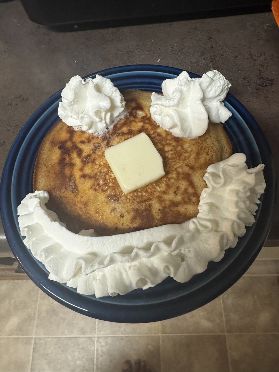BraidedBADDIE's tweet photo. Breakfast for my baby
Mummy is with Charlie until the fifth https://t.co/pQlTIJq5Zv