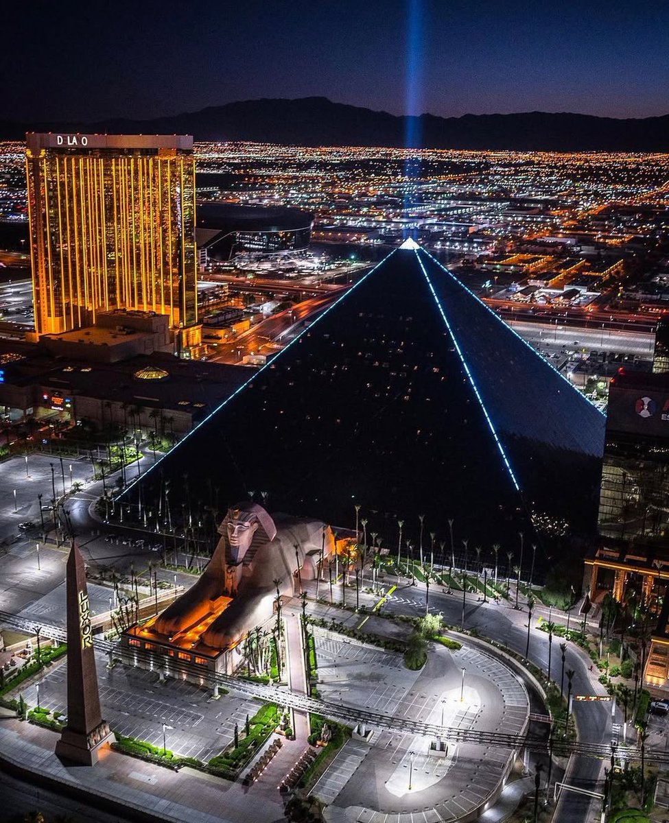 Step into @luxorlv and explore the fascinating world of the human body! 🧠🫀

With mind-blowing facts and awe-inspiring displays, it’s an experience you won’t forget. Don’t miss out on our incredible Exhibition! ✨

Get tickets today!🎟️  bodieslasvegas.com