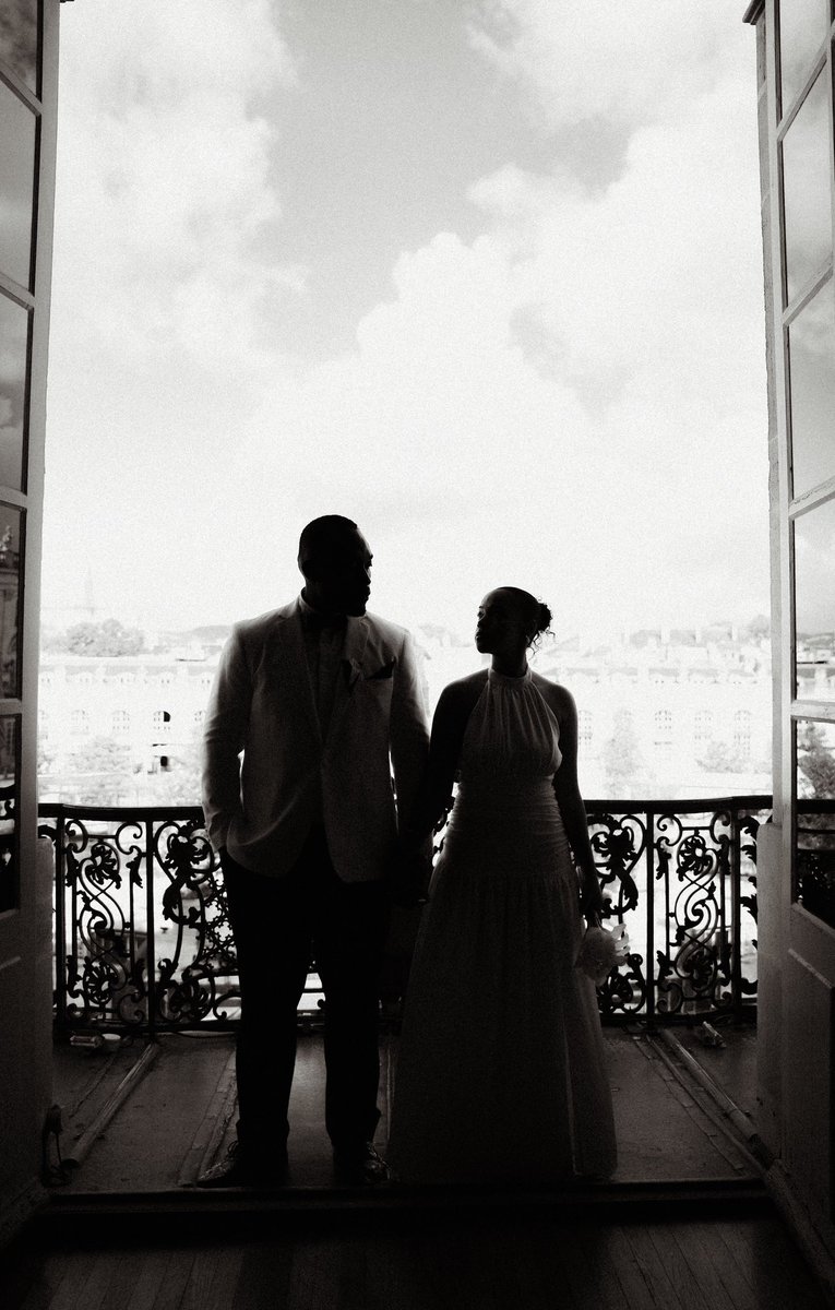 AttorneyF_'s tweet image. Our official wedding pictures came through. 28.09.24 💍🫶🏾
1/4
