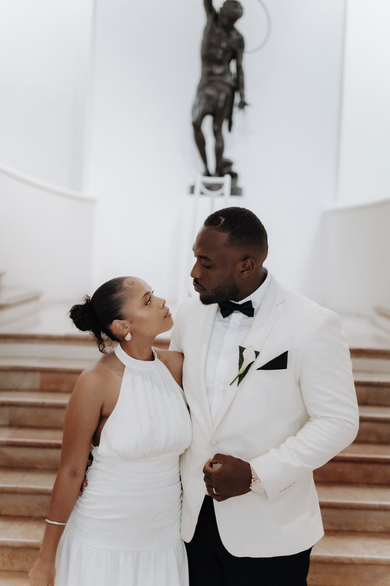 AttorneyF_'s tweet image. Our official wedding pictures came through. 28.09.24 💍🫶🏾
1/4