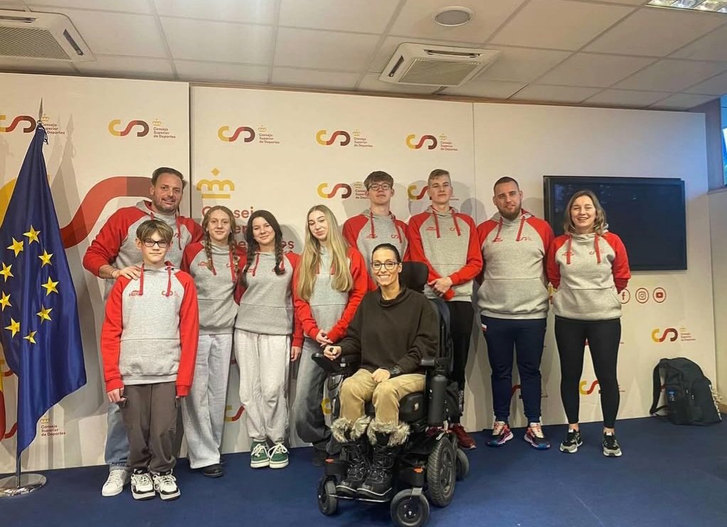 Incluswim (@incluswim_) on Twitter photo Teresa Perales <a href="/teresa_perales/">Teresa Perales PLY</a> ofrece una charla magistral al equipo júnior de Polonia 🇵🇱 de #natacion en la sede del CSD en #Madrid
El deporte, sin barreras como lenguaje universal 🌎
🏊♀️🏊♂️🏊♀️
#natacion #paraswimming <a href="/lcgd62/">laureano gil davila</a> Teresa Perales <a href="/teresa_perales/">Teresa Perales PLY</a> ofrece una charla magistral al equipo júnior de Polonia 🇵🇱 de #natacion en la sede del CSD en #Madrid
El deporte, sin barreras como lenguaje universal 🌎
🏊♀️🏊♂️🏊♀️
#natacion #paraswimming <a href="/lcgd62/">laureano gil davila</a>