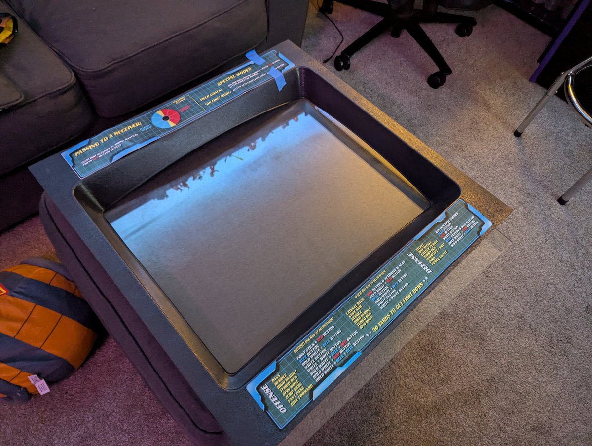Corgiboltz's tweet photo. It's the little things.. 👌
Cleaned the very dirty glass and bezel.
Spray painted glass bracket.
Applied new bezel instruction decals. 
Control panel is next on the list. 
#arcade #midway #nflblitz https://t.co/23DbrPLHya