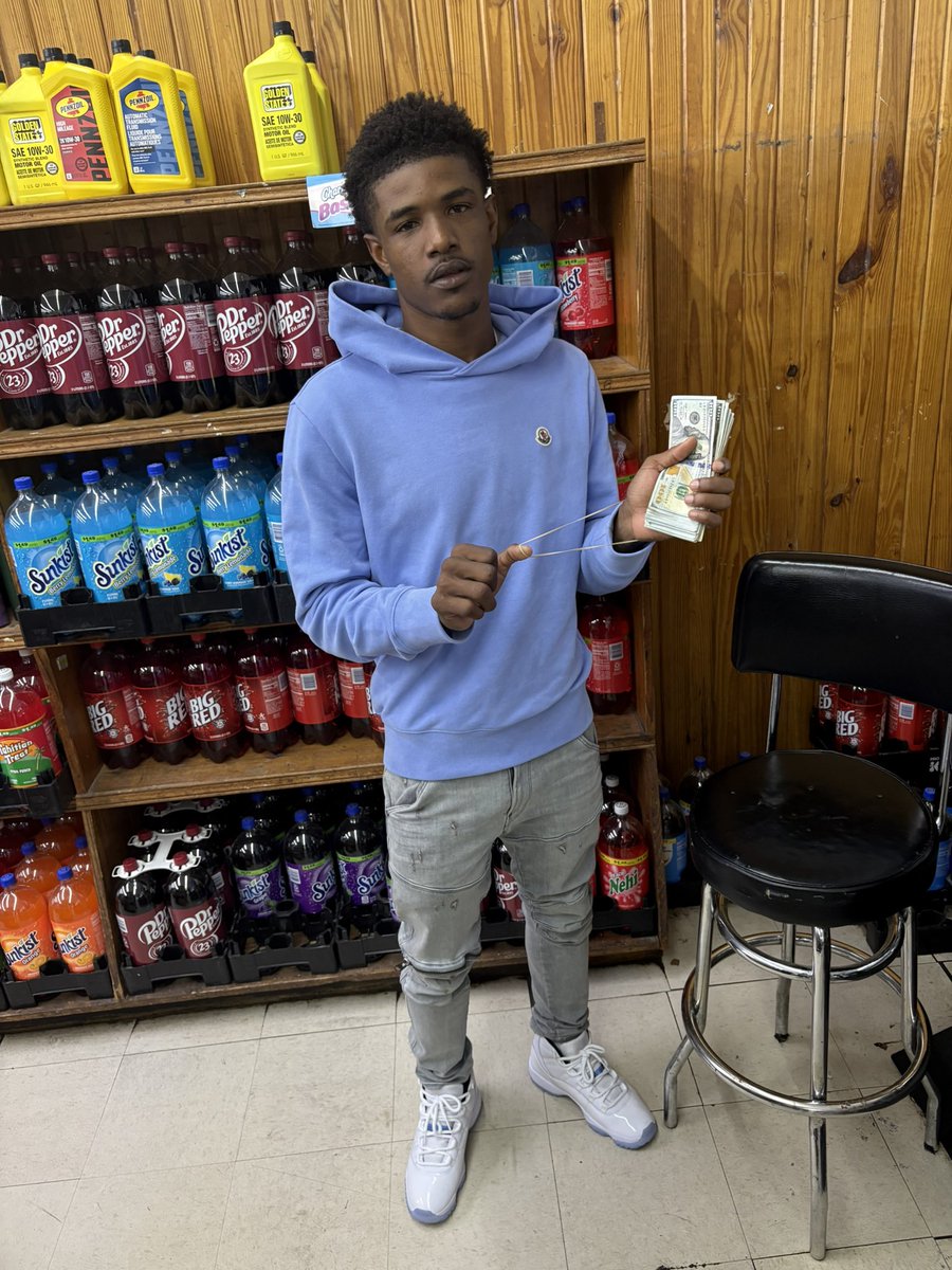 RubberbandWeezy's tweet image. Hate me all you want, I know who won’t.🤞🏾💙 #BoyDad #RIPGG🩵 #RBG💨