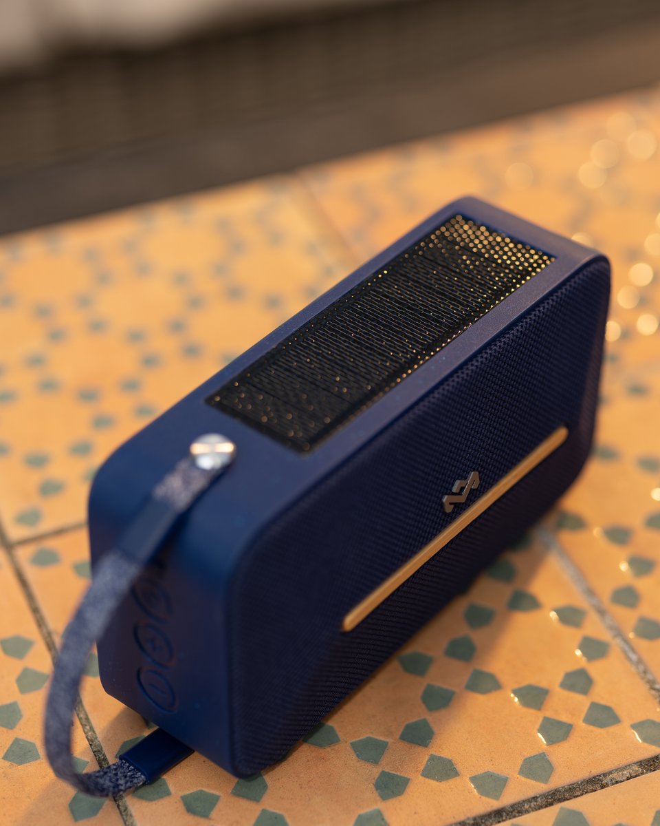 From sunny hikes to sunset hangs, the Riseup Solar Speaker is built to last with sustainable materials and solar innovation. This is the sound of the future. 🌍

#HouseofMarley
#RiseUp

bit.ly/RiseupSolarSpe…