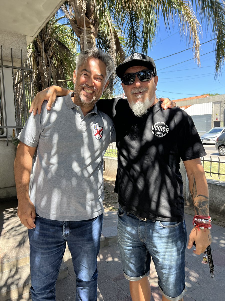 Que bien estás querido Martin <a href="/monokpg/">martin fabio</a> y q lindo seguir disfrutando de tu música y un placer poder acompañarte jurídicamente. 💙🤍💙#Quilmes