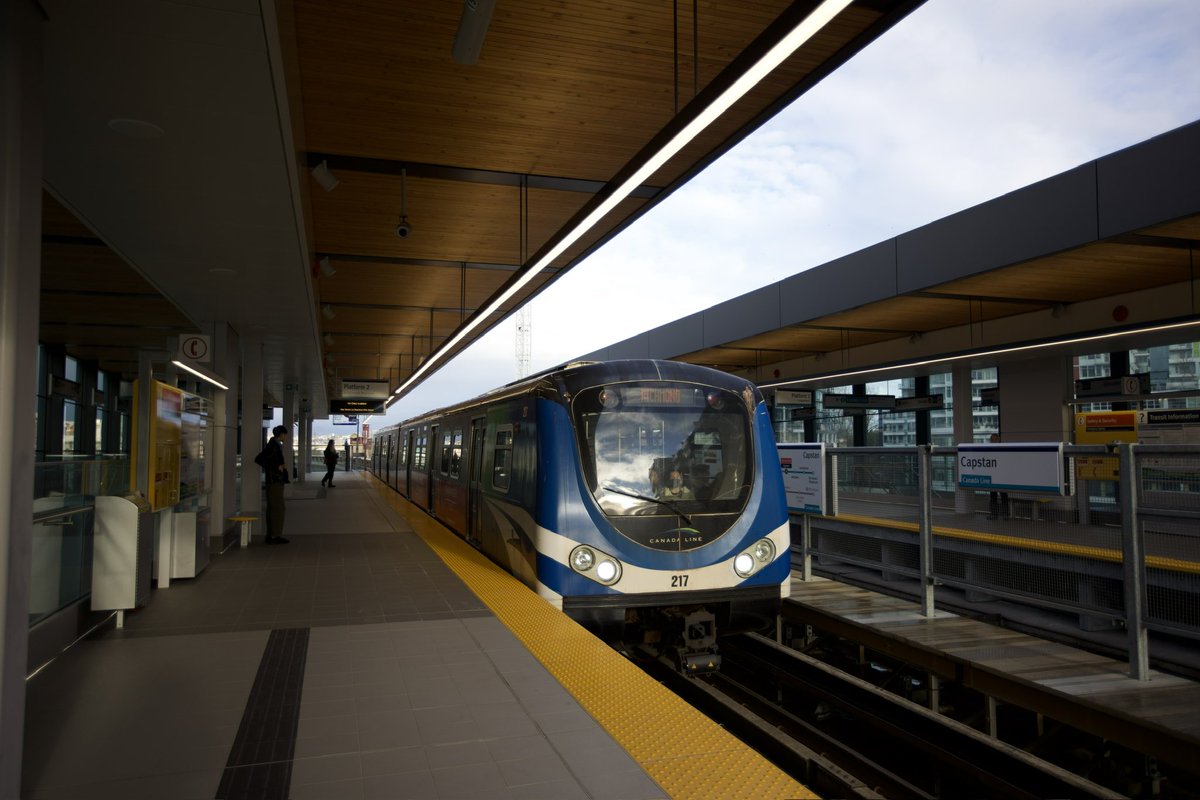 gotovan's tweet image. 12月20日、リッチモンドに新たに追加されたカナダラインの「Capstan駅」。#translink #canadaLine #capstan