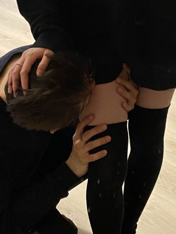 LuvliApril's tweet photo. thigh worship >>>
cute guys who let me bully them all day >>>>>>
#nsfwtwtًً #nsfwtwt #nsfw https://t.co/gIwmoZSEy5
