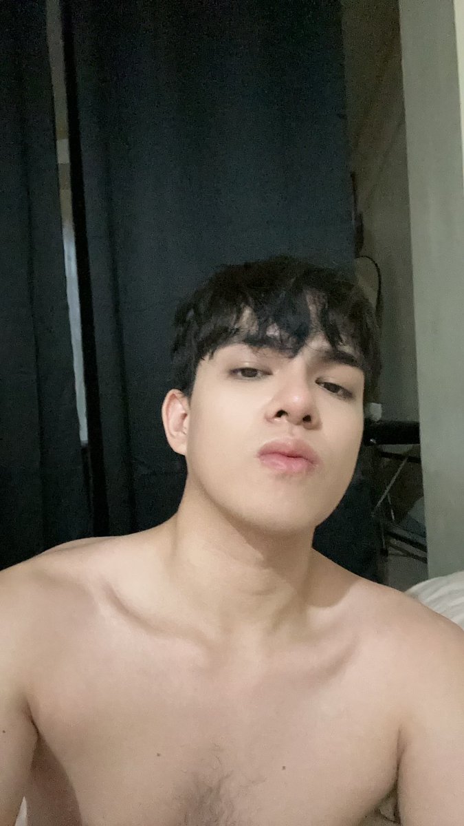 rozzy023's tweet photo. mehhh https://t.co/mS48OQzluW
