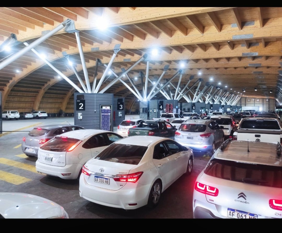 Sistema Integrado Cristo Redentor
VEHÍCULOS PARTICULARES 

ROQUE CARRANZA Argentina  30 minutos de demora 
..........................
ATENCION DESDE TUNEL INTERNACIONAL A COMPLEJO LOS LIBERTADORES 
DEMORAS DE SIETE HORAS APROXIMADAMENTE.