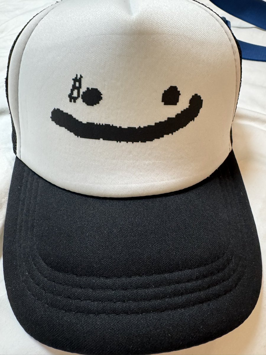 DeeZe's tweet photo. Barista likes my puppet hat 

How could you not? https://t.co/y5P9FdBu6l