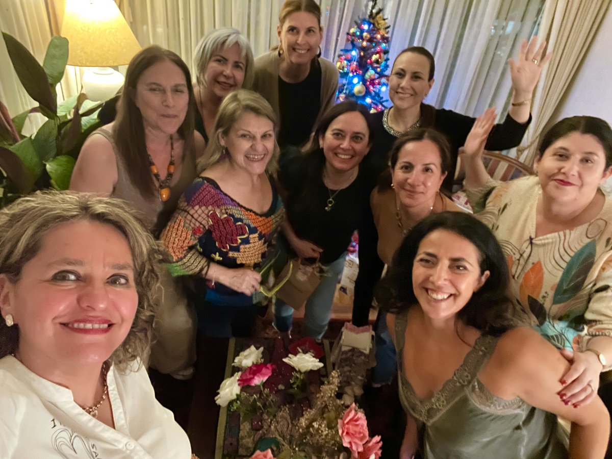 PaulinaAstrozaS's tweet photo. Aquí REDMAD · Red de Mujeres en Alta Dirección Región #Biobio celebrando la amistad y el fin de un excelente 2024 @redmad_chile 

Que se venga el 2025!!! https://t.co/yHqUY5uSP3