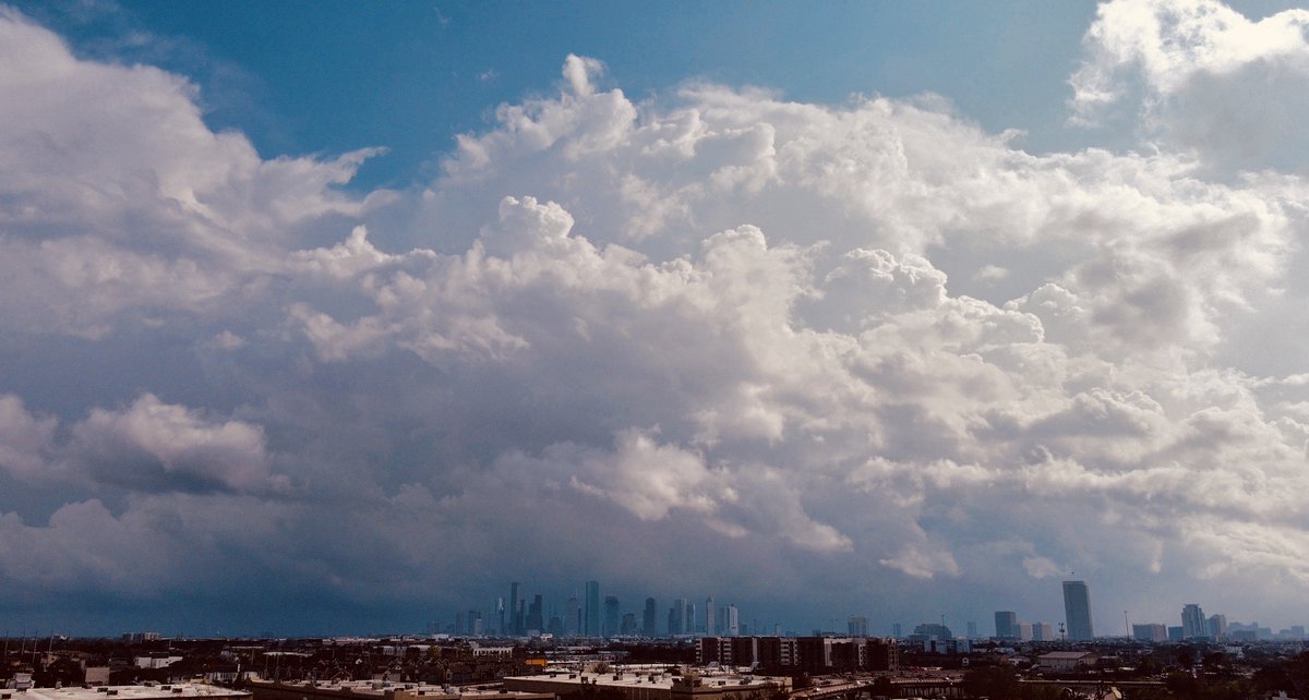 Houston right now.

<a href="/abc13houston/">ABC13 Houston</a> <a href="/abc13weather/">Houston Weather</a> <a href="/NOAA/">NOAA</a> <a href="/KPRC2/">KPRC 2 Houston</a> <a href="/KHOU/">KHOU 11 News Houston</a> @
<a href="/SpaceCityWX/">Eric Berger</a>