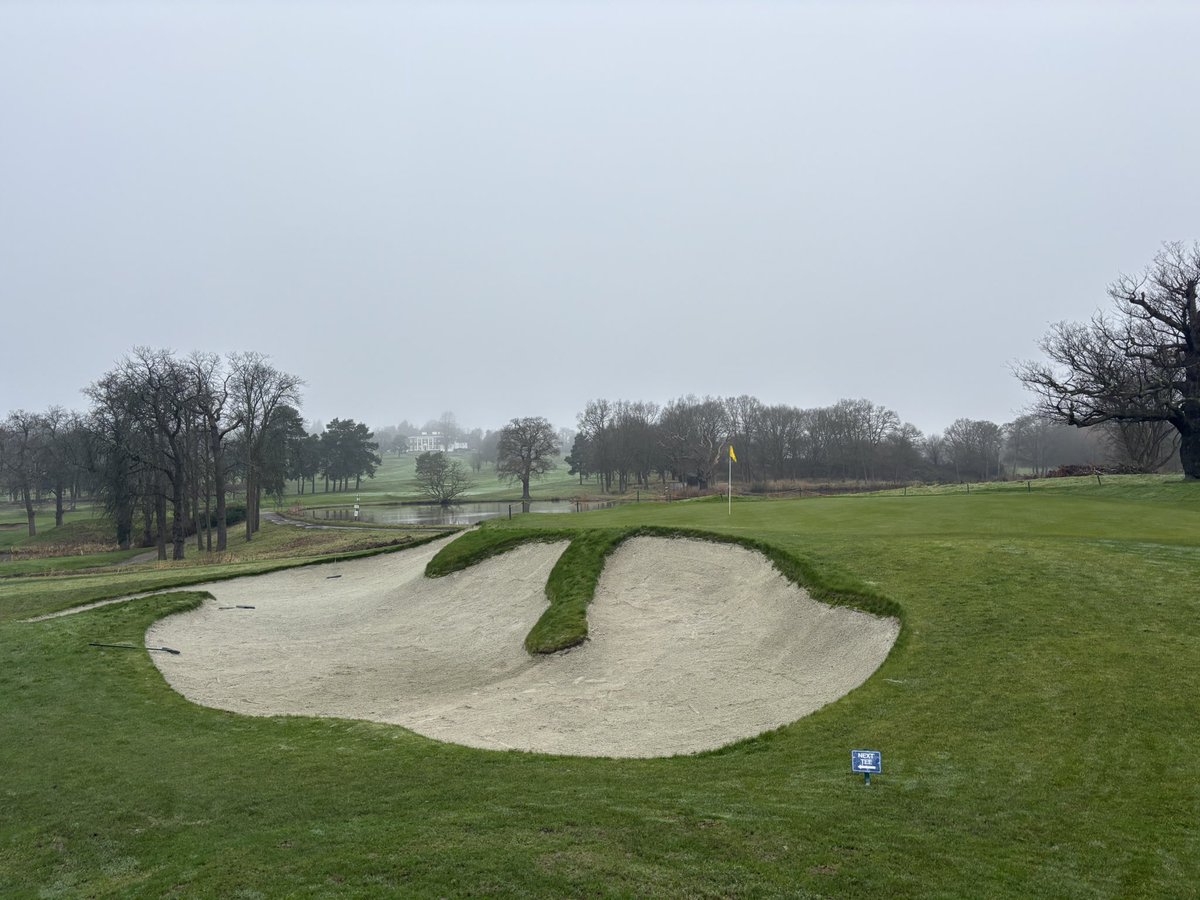 SkyCaddieSteve's tweet photo. First phase of bunker changes at @HadleyWoodGC all gps  updated &amp; ready for when they are introduced into play, @SkyCaddie players ensure you sync &amp; update your devices .. even if you had them for Christmas, any issues I’m here to help 👍⛳️ https://t.co/Wyox6rxbDT