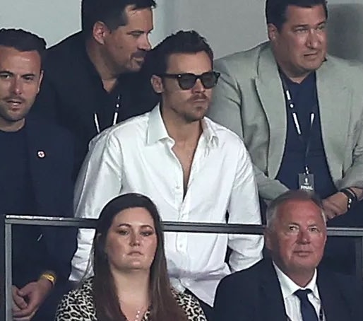 esnyearly's tweet image. harry styles in 2024 - a thread