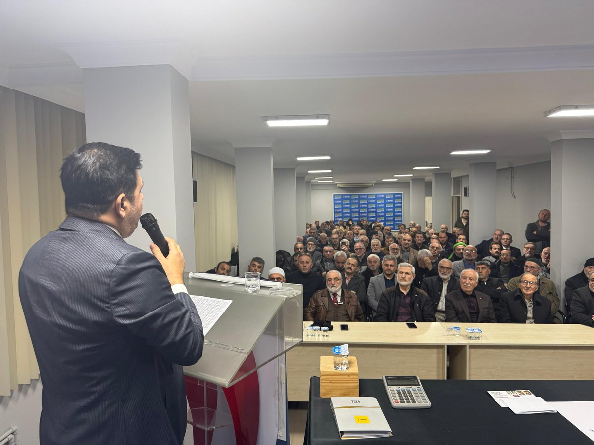 spsakarya's tweet photo. Aralık ayı İl divan toplantımızı, Grup Başkanvekilimiz ve İstanbul Milletvekilimiz Sn. @avbulentkaya nın katılımıyla büyük bir coşku ile gerçekleştirdik. https://t.co/c1QsBKmzKf