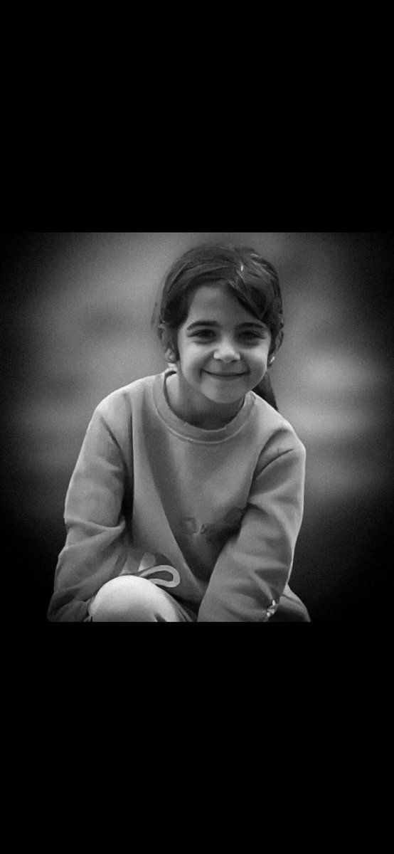 yusuff_tekinnn's tweet photo. Yattığın yer seni incitmesin güzel kızım.#Narin https://t.co/1nzNGReCYM