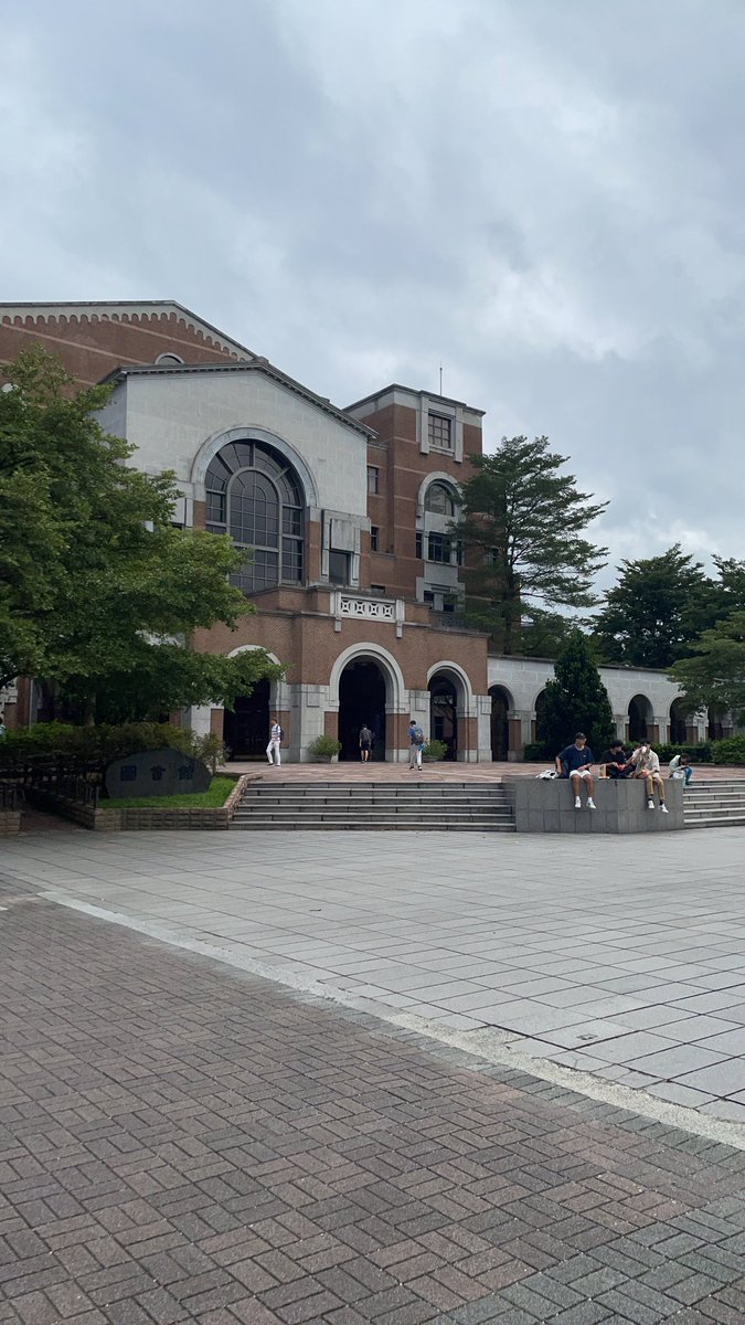 abdullaa189's tweet image. الحمد لله أولًا وآخرًا، اليوم انتهت رحلتي العلمية والبحثية التي استمرت قرابة سنتين في اقصى بلاد الارض في تايبيه، عاصمة جمهورية الصين الوطنية (تايوان).
كانت تجربة رائعة غنية بالإنجاز والبحث والاطلاع وتوسيع المدارك .